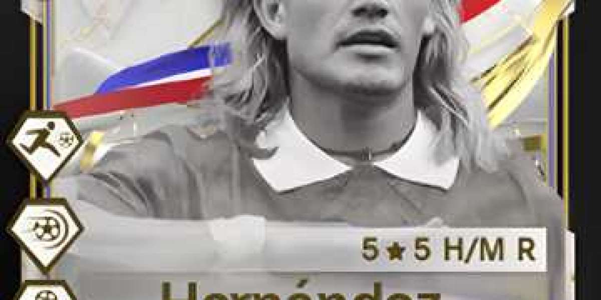 Luis Hernández: Scoring a FIFA Icon Card